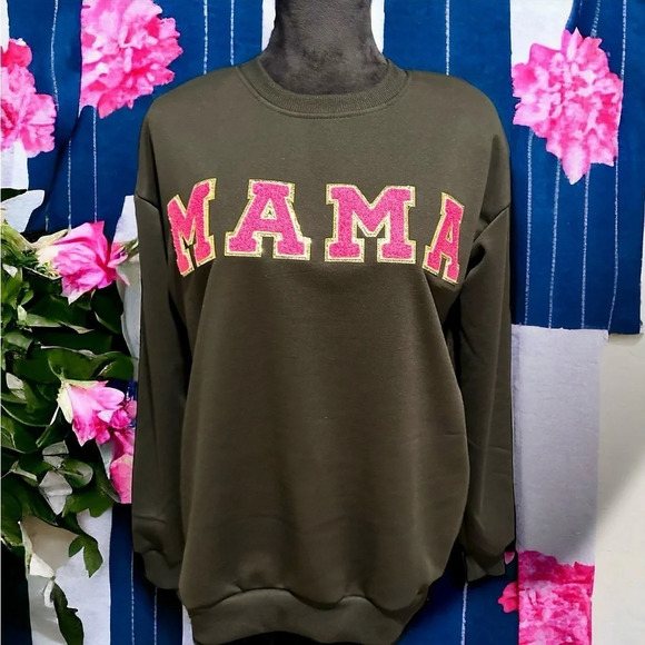Women’s‎ custom made Mama sweatshirt sm to xxl - Picture 1 of 9